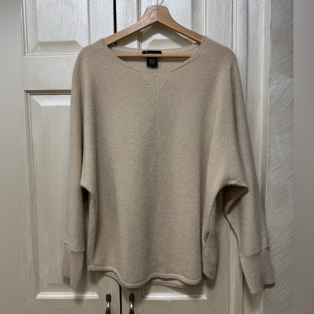 C By Bloomingdale’s M Cashmere Crew Neck Light Beige Metallic Thread Sweater